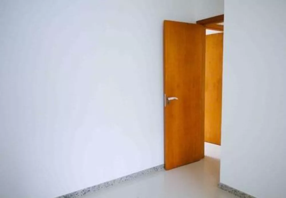 Apartamento à venda com 2 quartos, 65m² - Foto 4