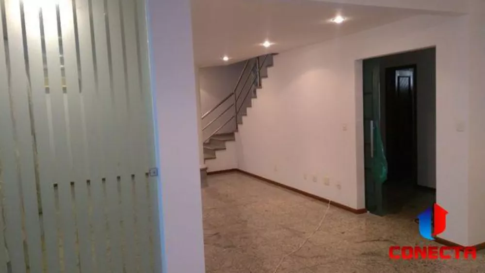 Casa à venda com 5 quartos, 300m² - Foto 5