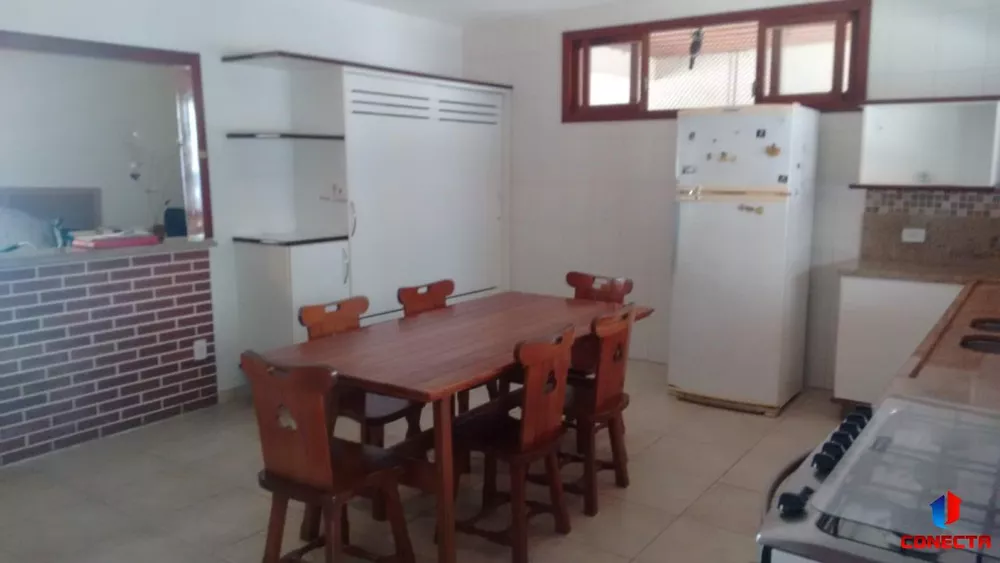 Casa à venda com 3 quartos, 208m² - Foto 6