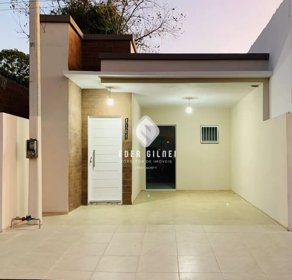 Casa à venda com 2 quartos, 77m² - Foto 1