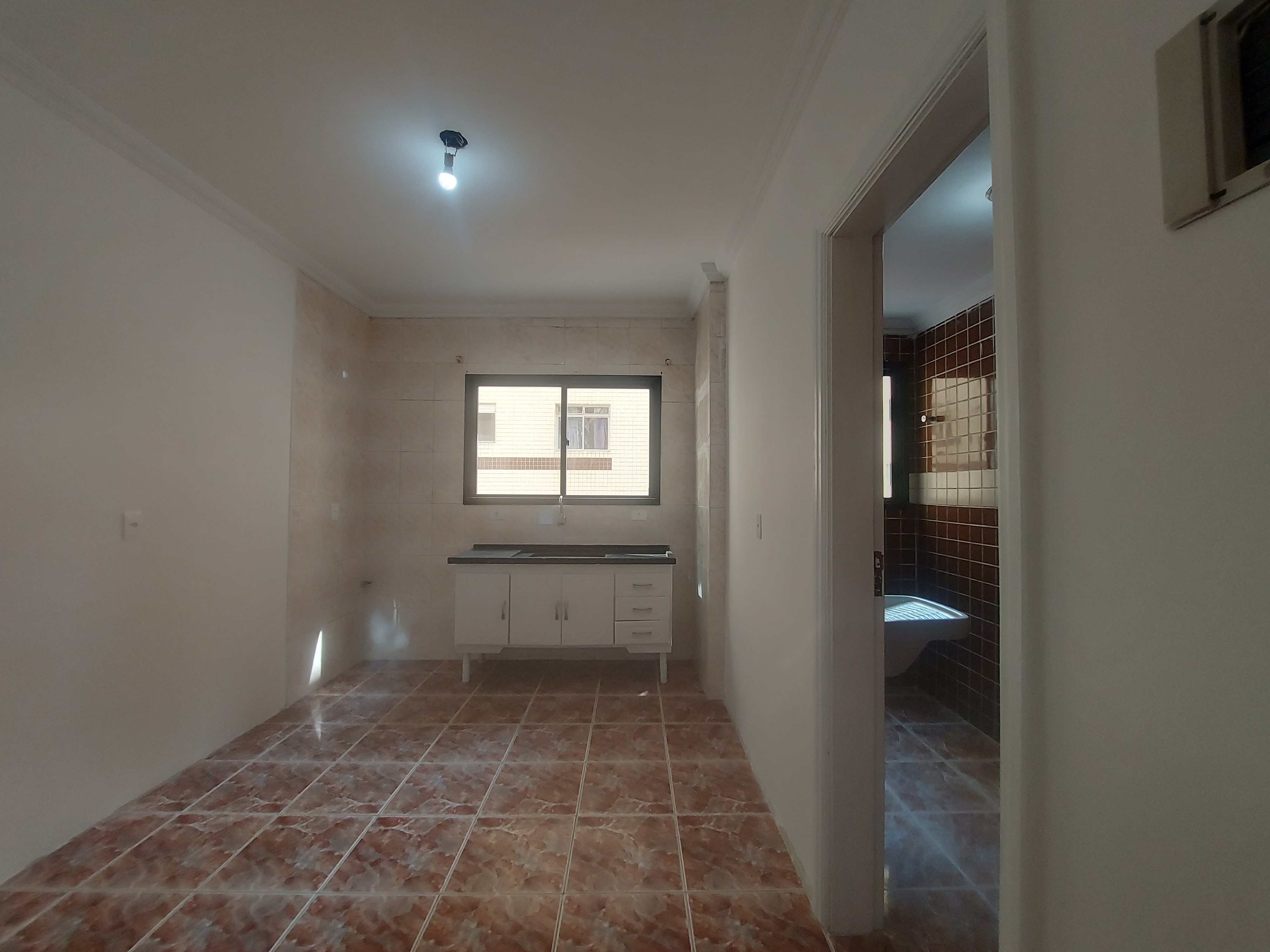 Apartamento para alugar com 1 quarto, 50m² - Foto 11