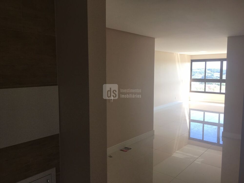 Apartamento à venda com 3 quartos, 92m² - Foto 1