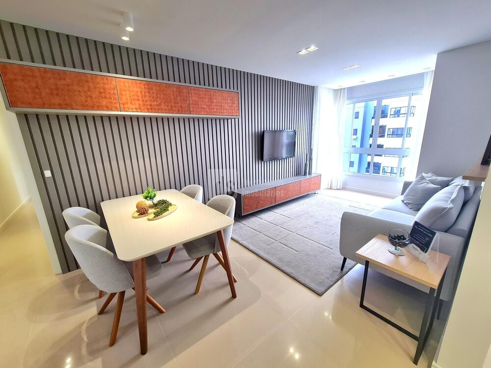 Apartamento à venda com 2 quartos, 82m² - Foto 1