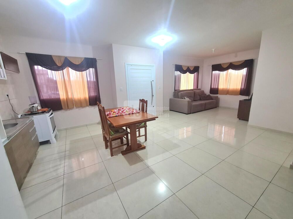 Casa, 3 quartos, 131 m² - Foto 2