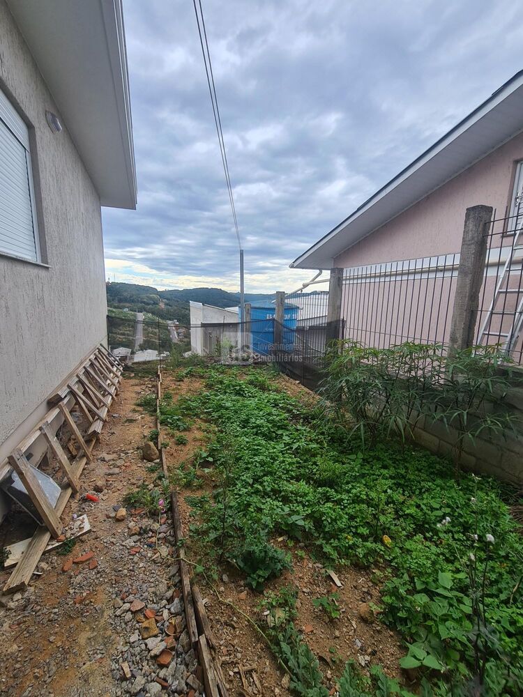 Casa, 3 quartos, 131 m² - Foto 1