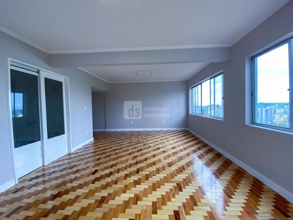 Apartamento à venda com 3 quartos, 149m² - Foto 3