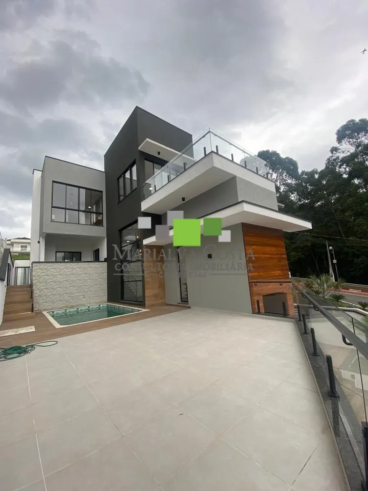 Casa, 3 quartos, 283 m² - Foto 1