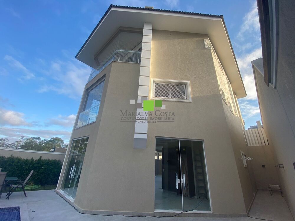 Casa à venda com 3 quartos, 330m² - Foto 3