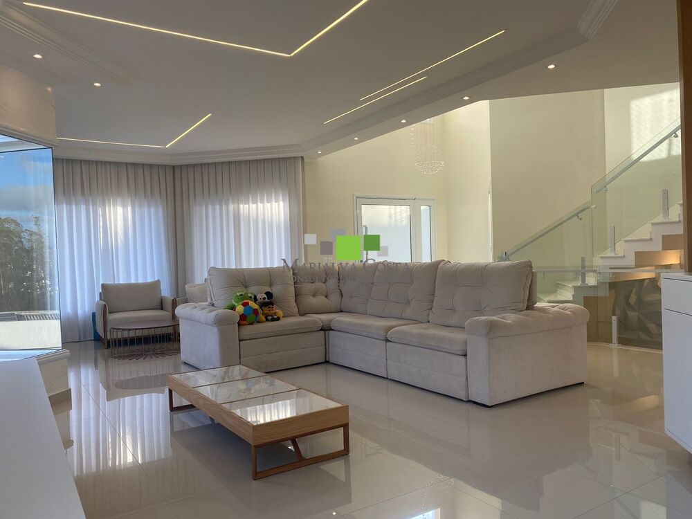 Casa à venda com 3 quartos, 330m² - Foto 5
