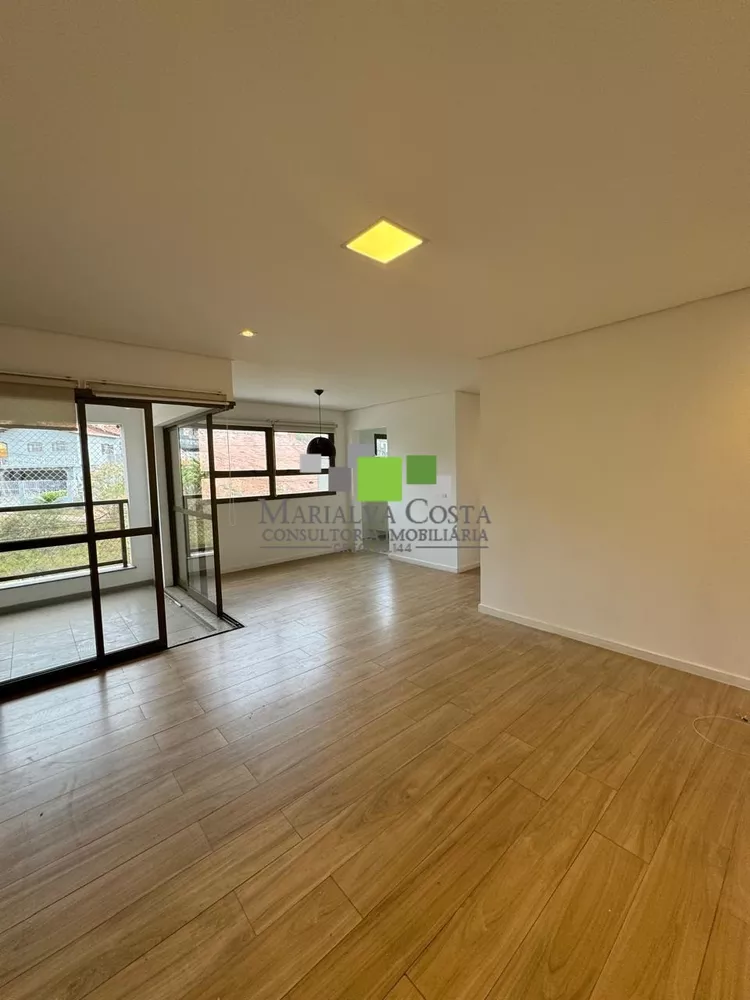 Apartamento à venda com 3 quartos - Foto 4