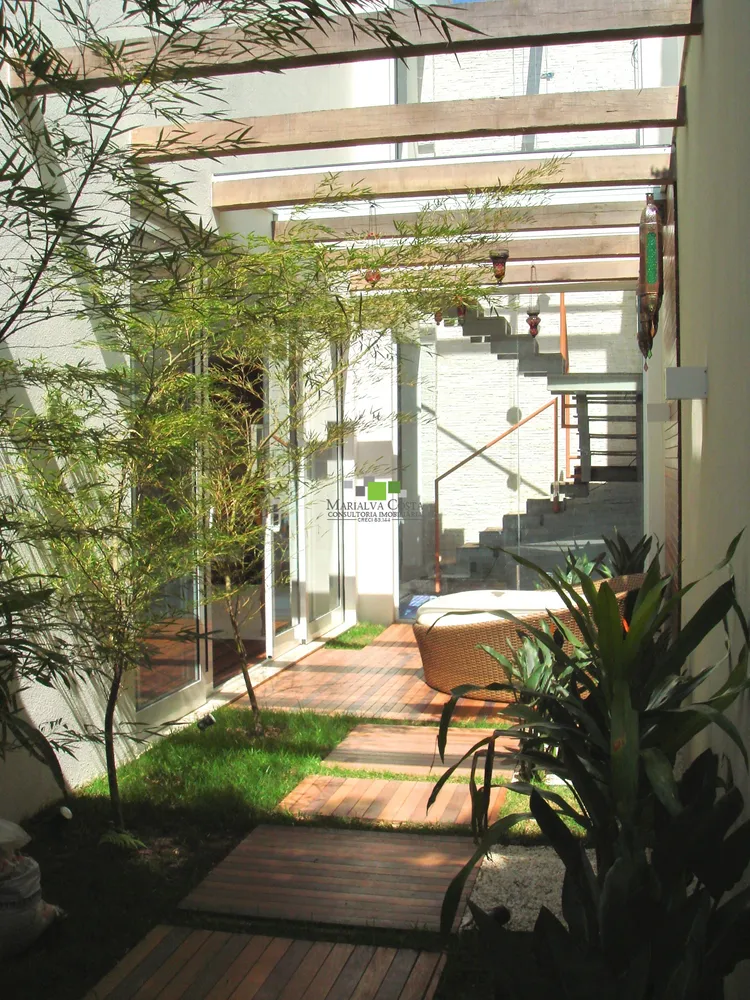 Casa, 6 quartos, 684 m² - Foto 3