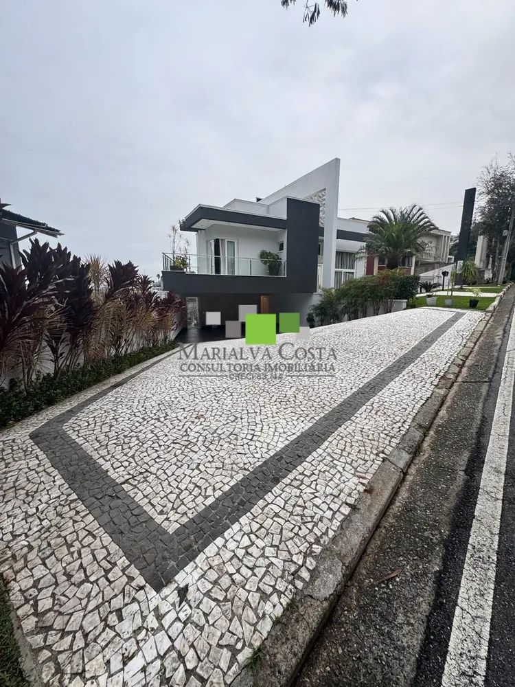 Casa, 4 quartos, 590 m² - Foto 1