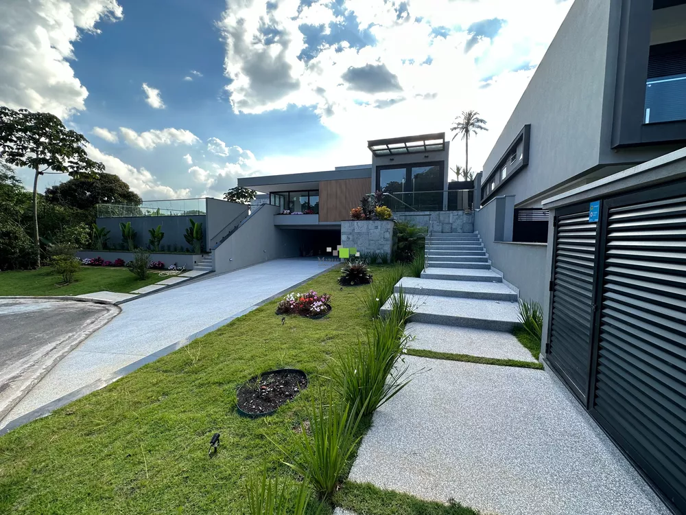 Casa à venda com 3 quartos, 600m² - Foto 4