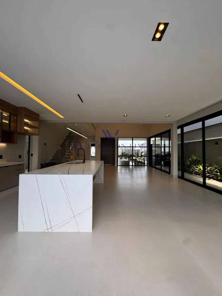 Casa, 4 quartos, 275 m² - Foto 2