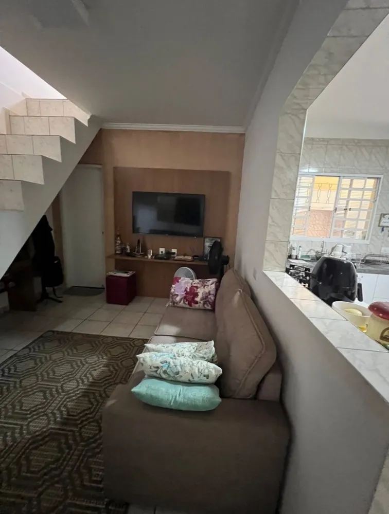 Casa, 2 quartos, 150 m² - Foto 1