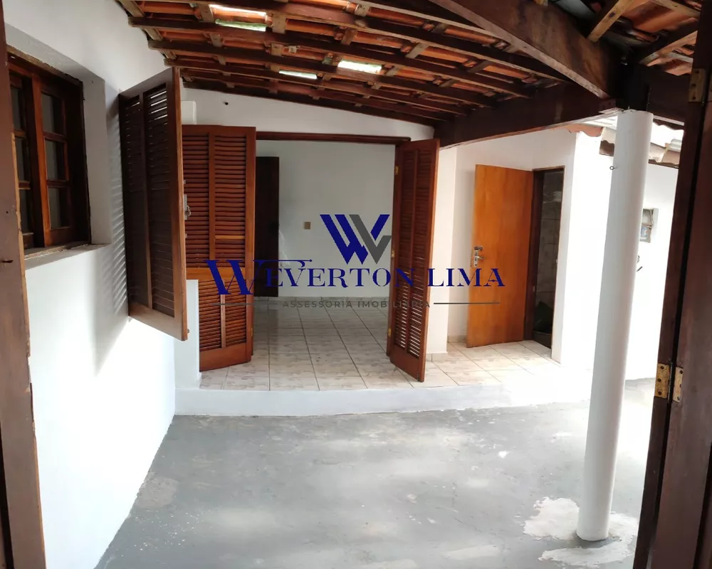 Casa à venda com 3 quartos, 179m² - Foto 4