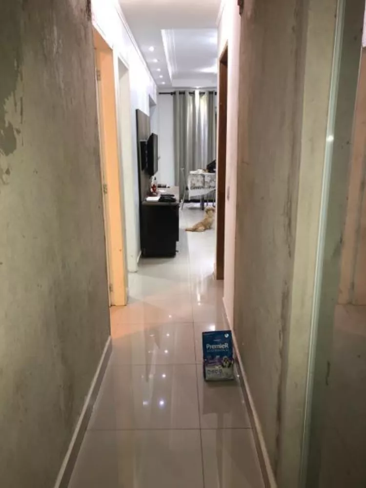 Casa à venda com 2 quartos, 240m² - Foto 4