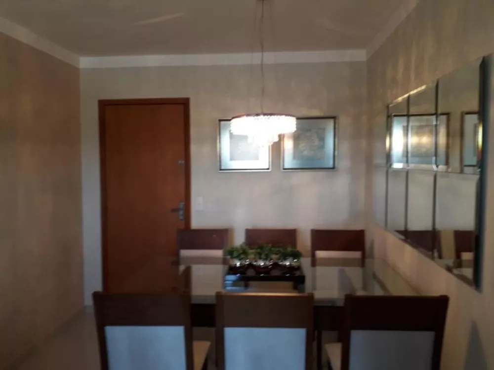 Apartamento à venda com 2 quartos, 70m² - Foto 1