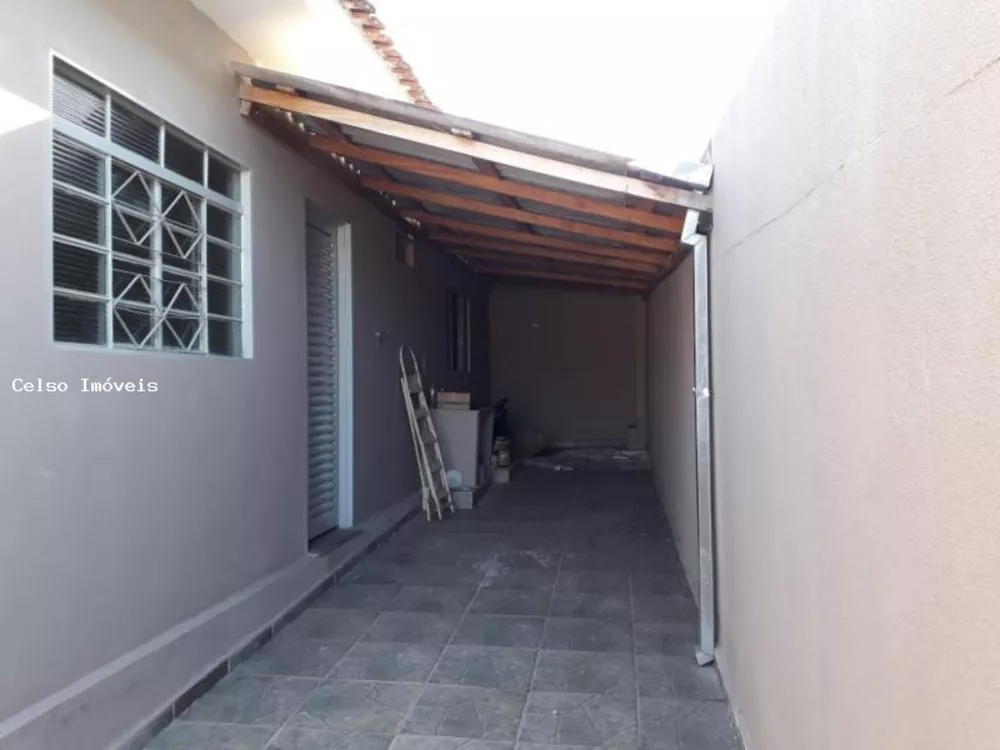 Casa à venda com 3 quartos, 250m² - Foto 6