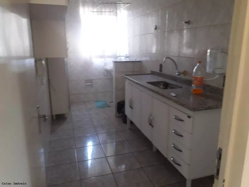 Apartamento à venda com 2 quartos, 69m² - Foto 4