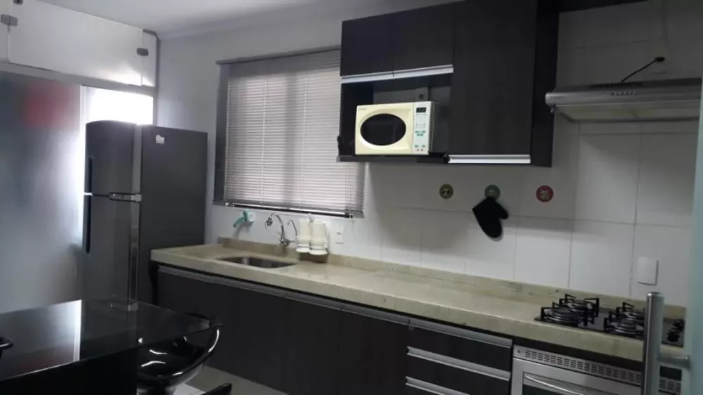 Apartamento à venda com 2 quartos, 62m² - Foto 3