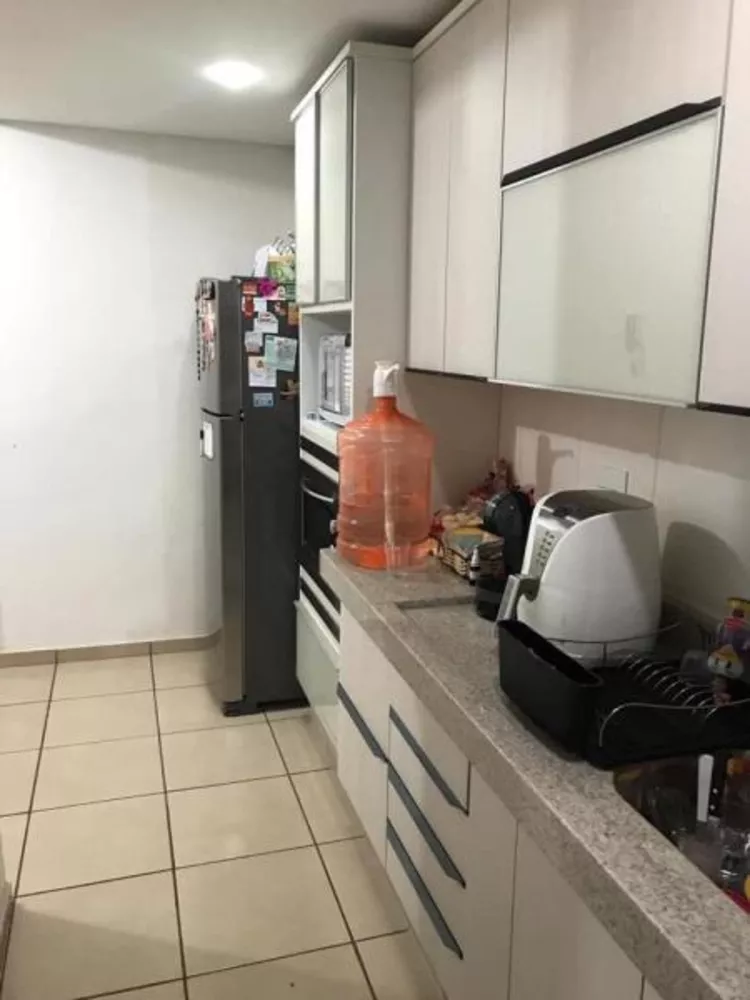 Apartamento à venda com 2 quartos, 52m² - Foto 2