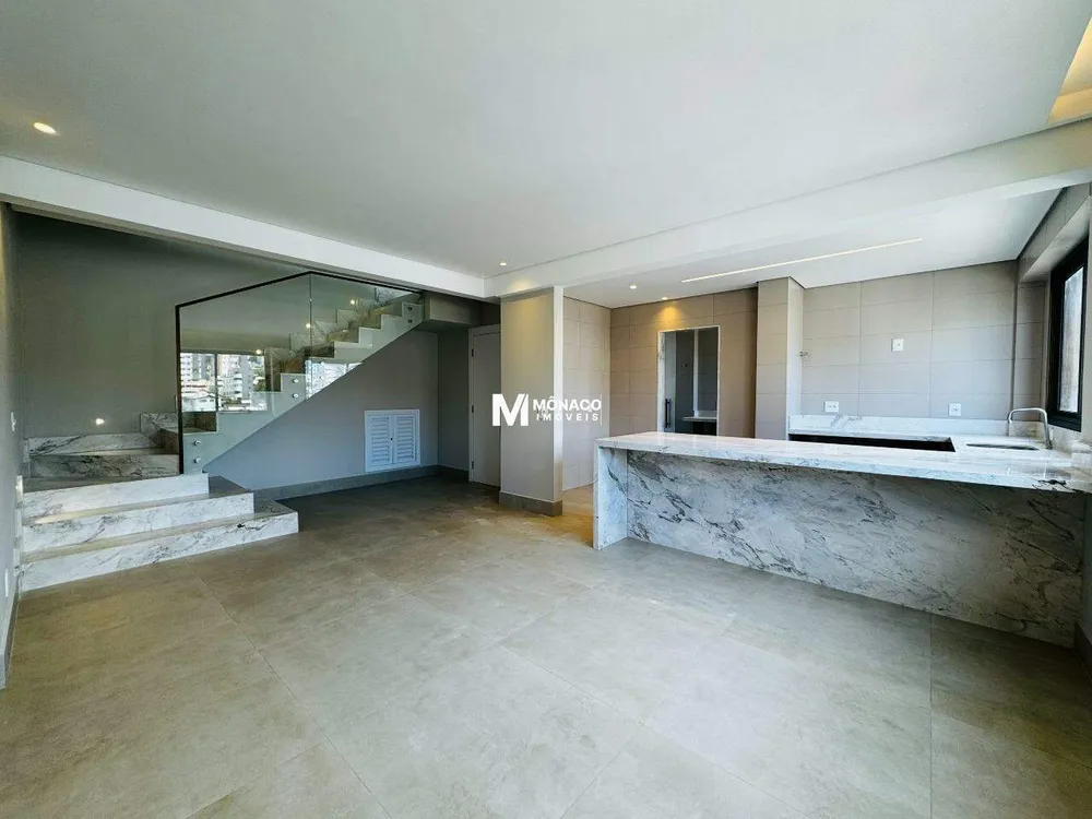 Cobertura, 3 quartos, 198 m² - Foto 1