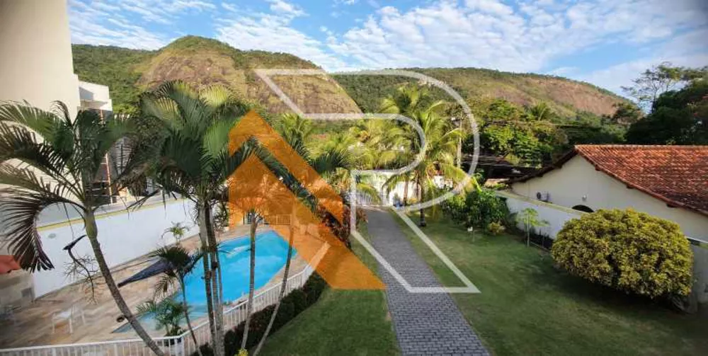 Casa, 3 quartos, 304 m² - Foto 1