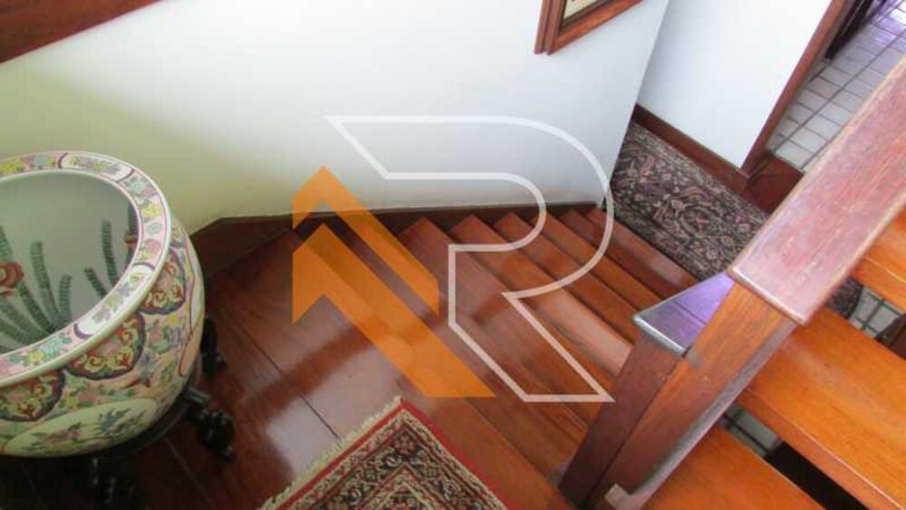 Casa de Condomínio à venda com 4 quartos, 425m² - Foto 2