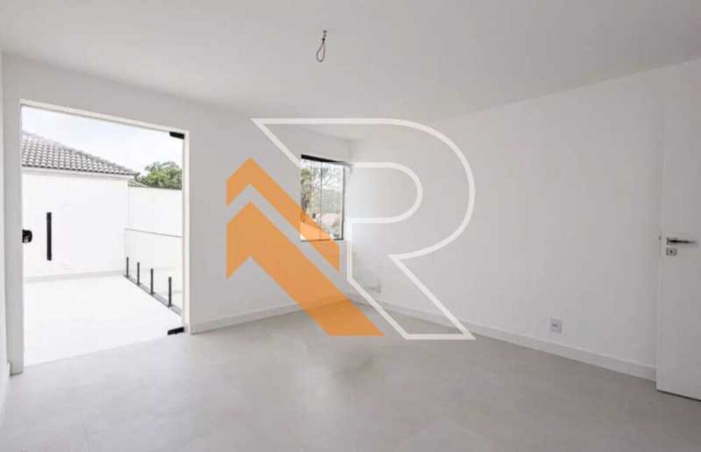 Casa, 3 quartos, 242 m² - Foto 2