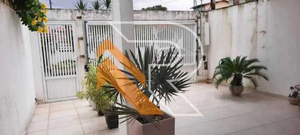 Casa, 5 quartos, 240 m² - Foto 18