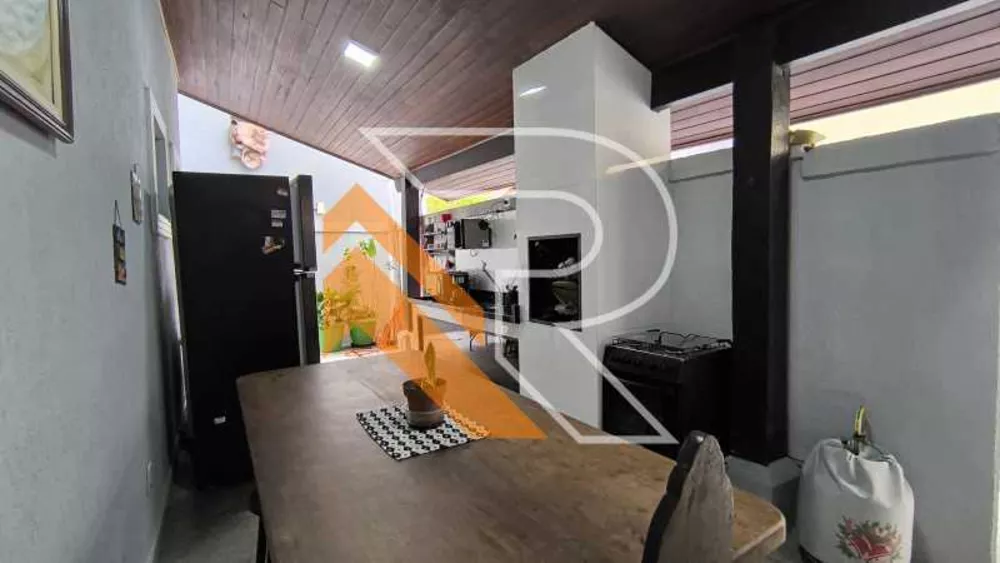Casa, 6 quartos, 274 m² - Foto 2
