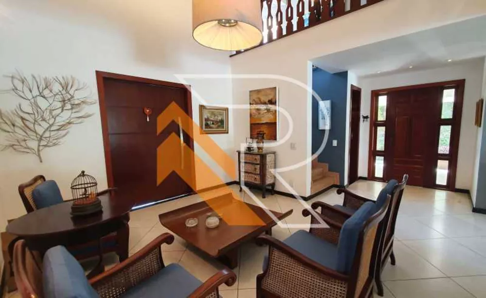 Casa de Condomínio à venda com 4 quartos, 350m² - Foto 3