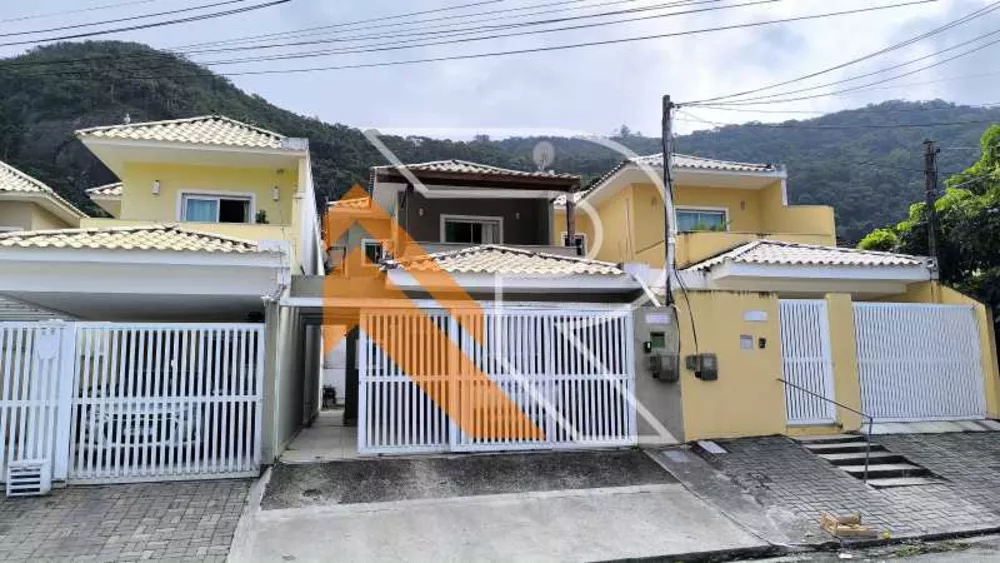 Casa, 3 quartos, 164 m² - Foto 1