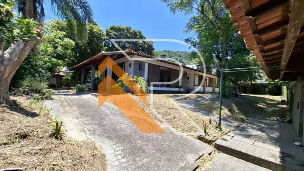 Casa, 4 quartos, 334 m² - Foto 30
