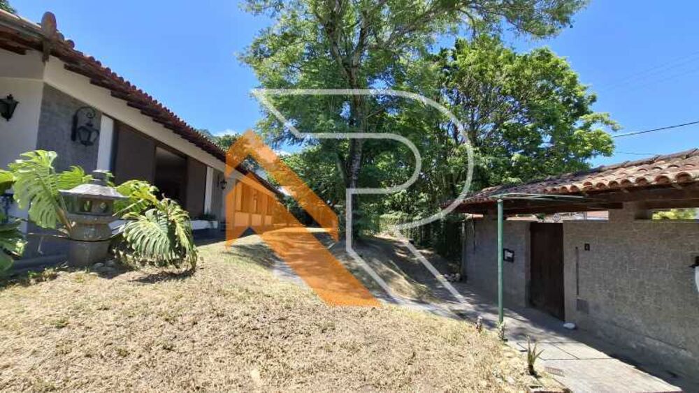 Casa para alugar com 4 quartos, 334m² - Foto 1