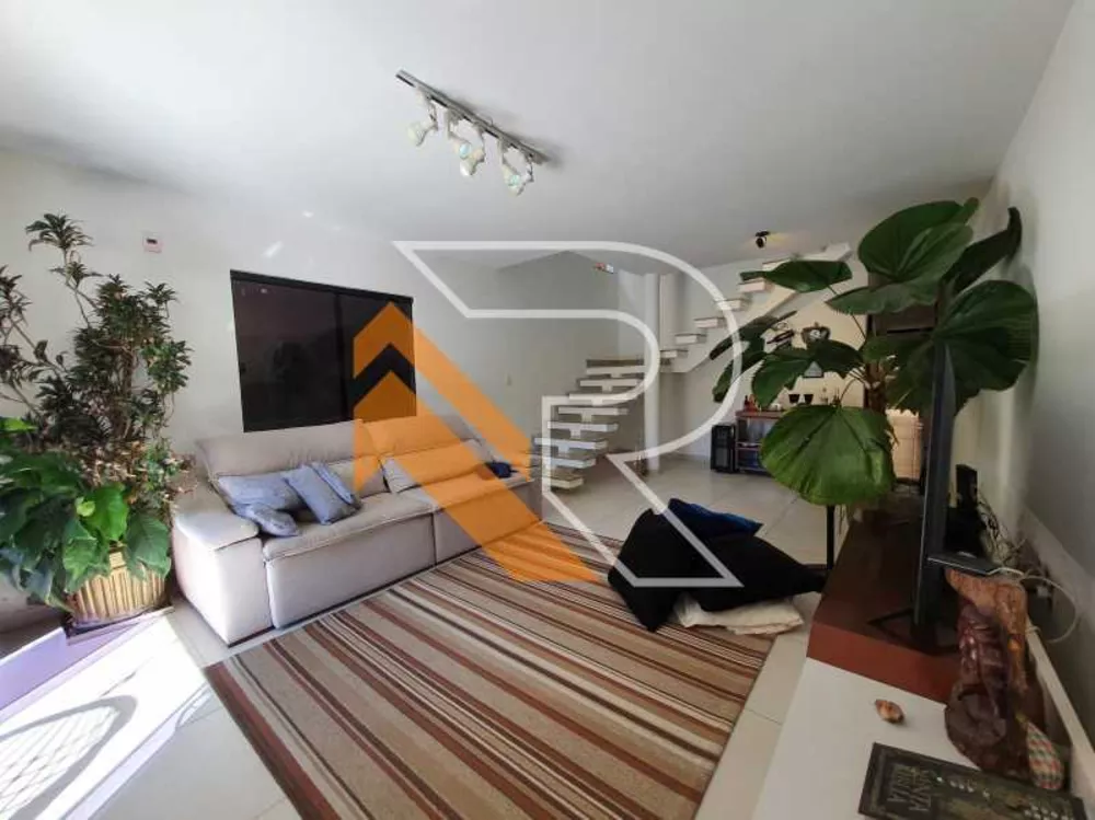 Casa, 3 quartos, 153 m² - Foto 2