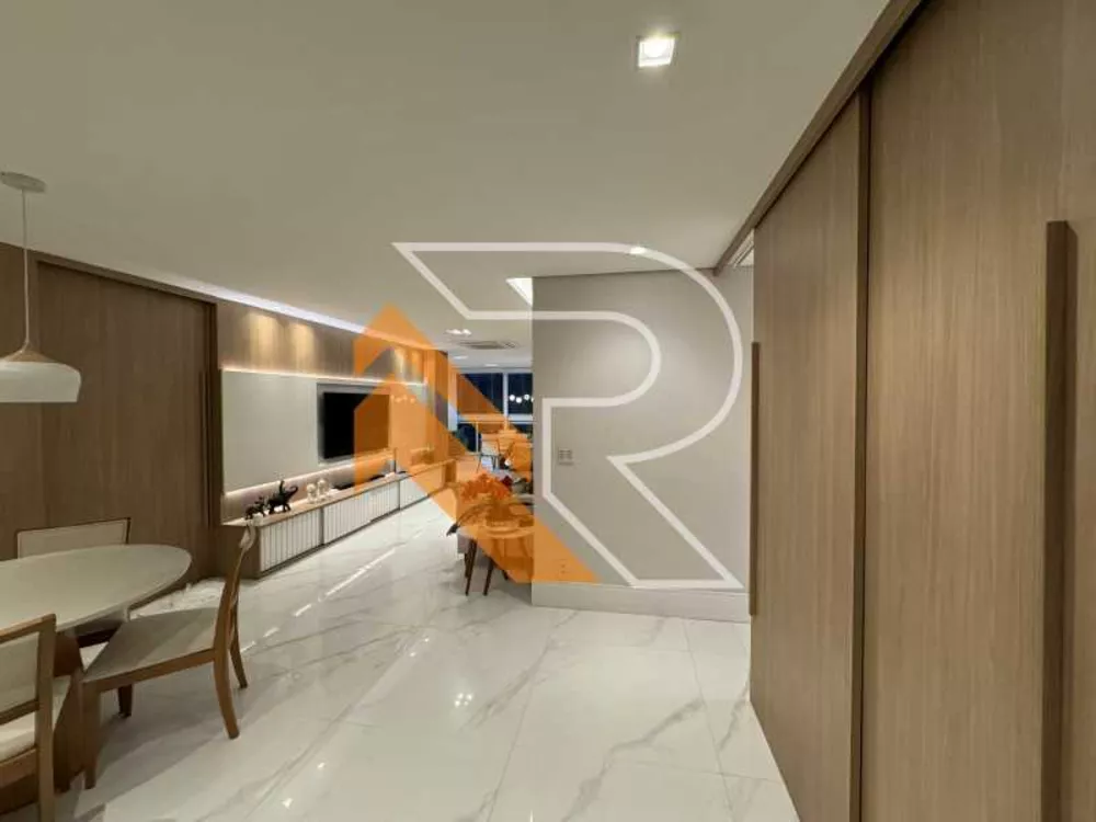 Cobertura à venda com 3 quartos, 211m² - Foto 5