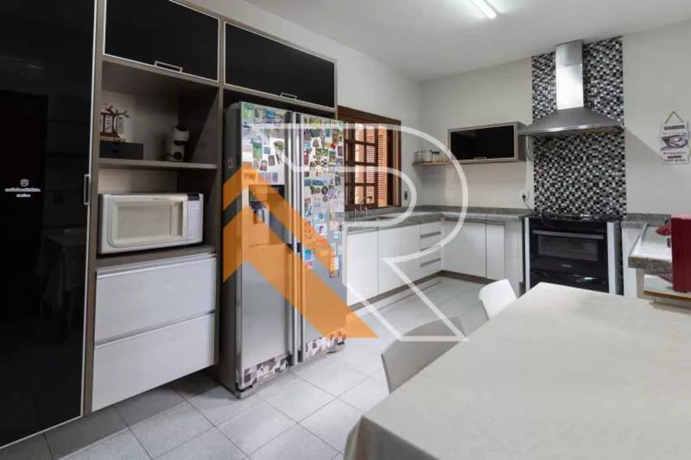 Casa, 5 quartos, 300 m² - Foto 8