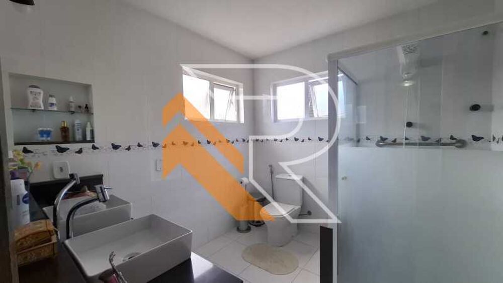 Casa, 6 quartos, 235 m² - Foto 3