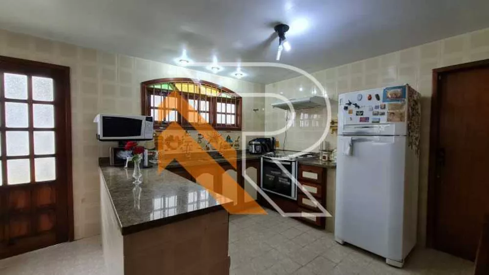 Casa, 4 quartos, 300 m² - Foto 24