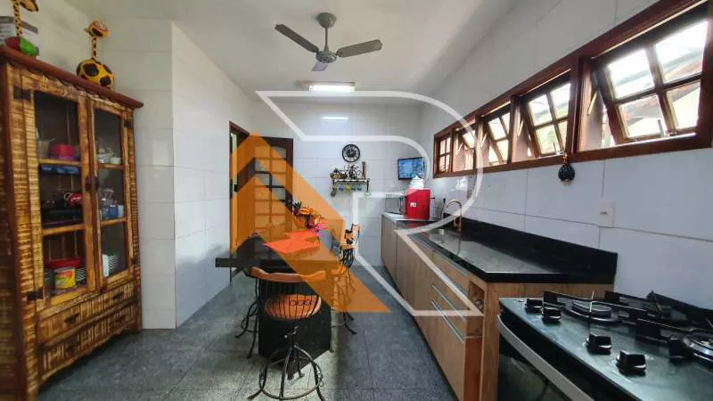 Casa, 7 quartos, 561 m² - Foto 3