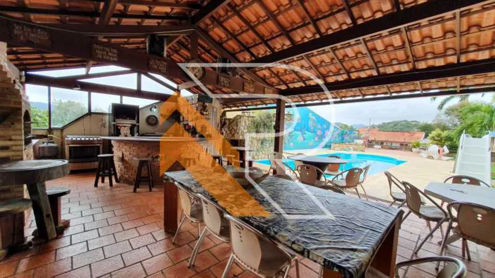 Casa, 7 quartos, 561 m² - Foto 1