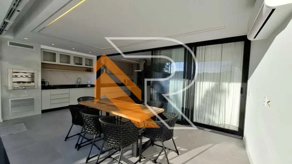 Casa, 4 quartos, 203 m² - Foto 2
