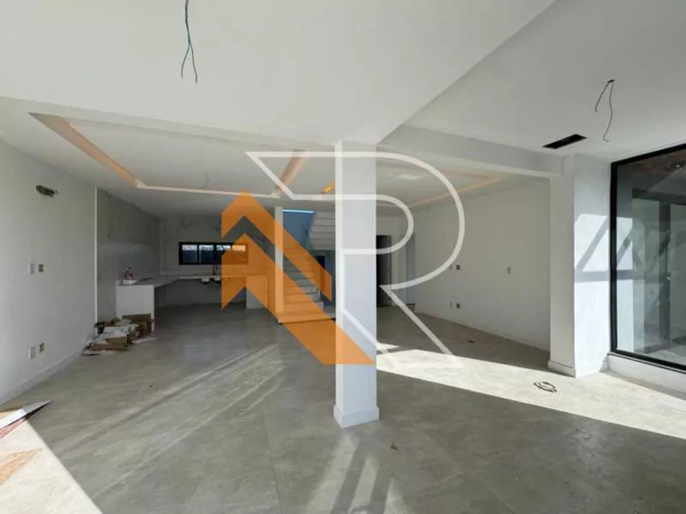 Casa, 4 quartos, 360 m² - Foto 1