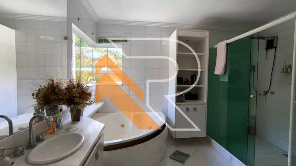 Casa, 4 quartos, 241 m² - Foto 2