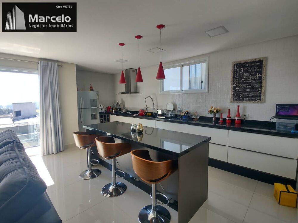 Casa, 3 quartos, 300 m² - Foto 1