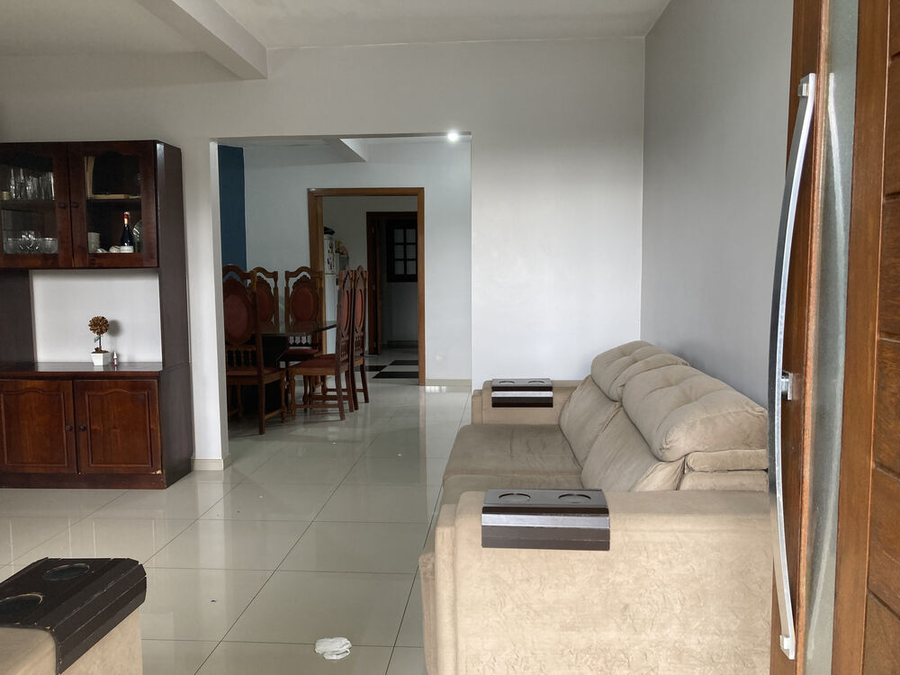 Casa, 4 quartos, 195 m² - Foto 2