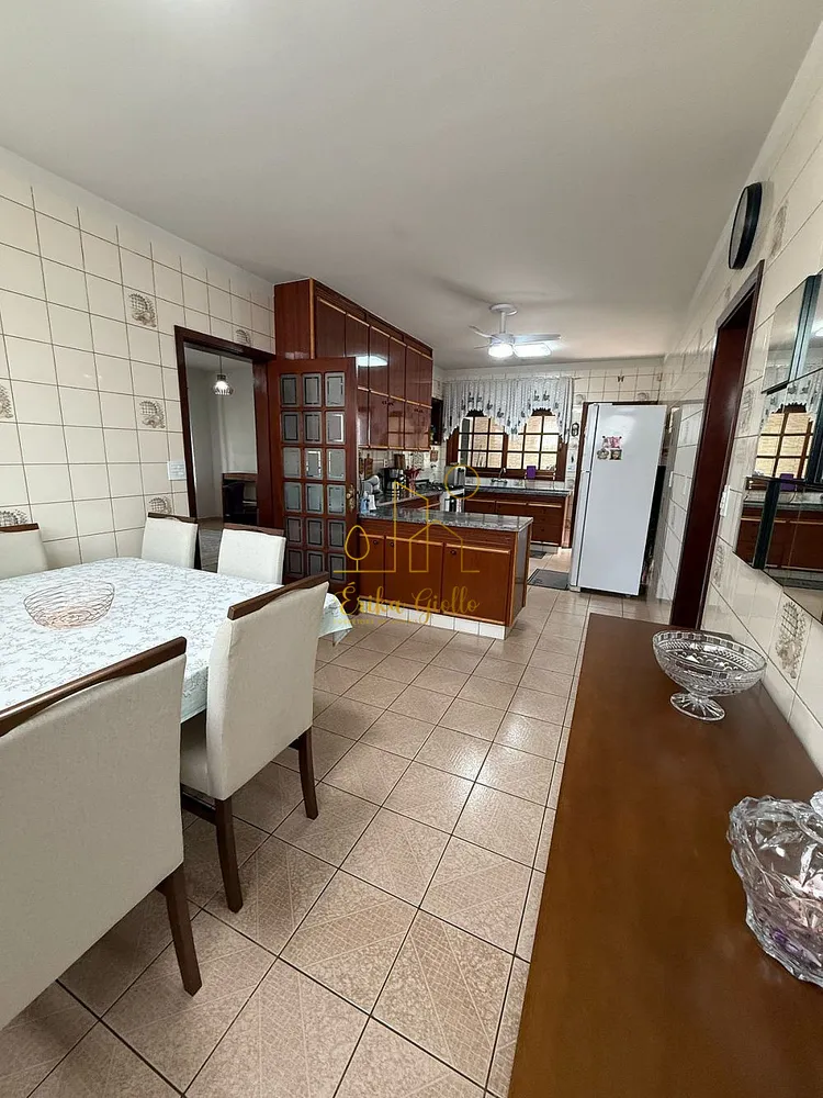 Casa, 3 quartos, 281 m² - Foto 3