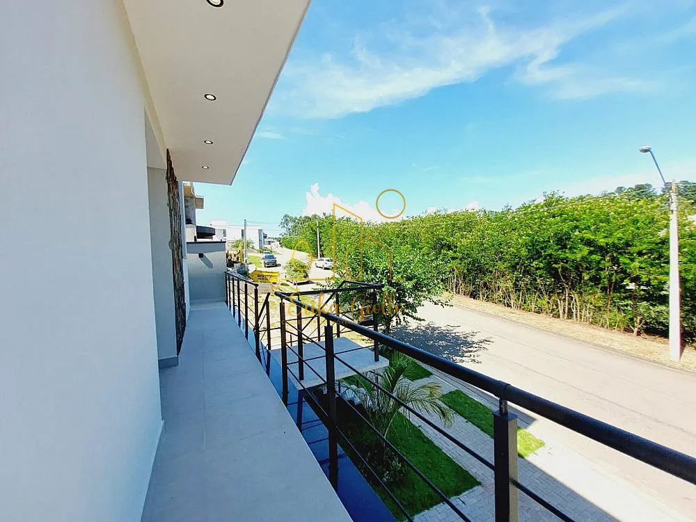 Casa, 3 quartos, 266 m² - Foto 1